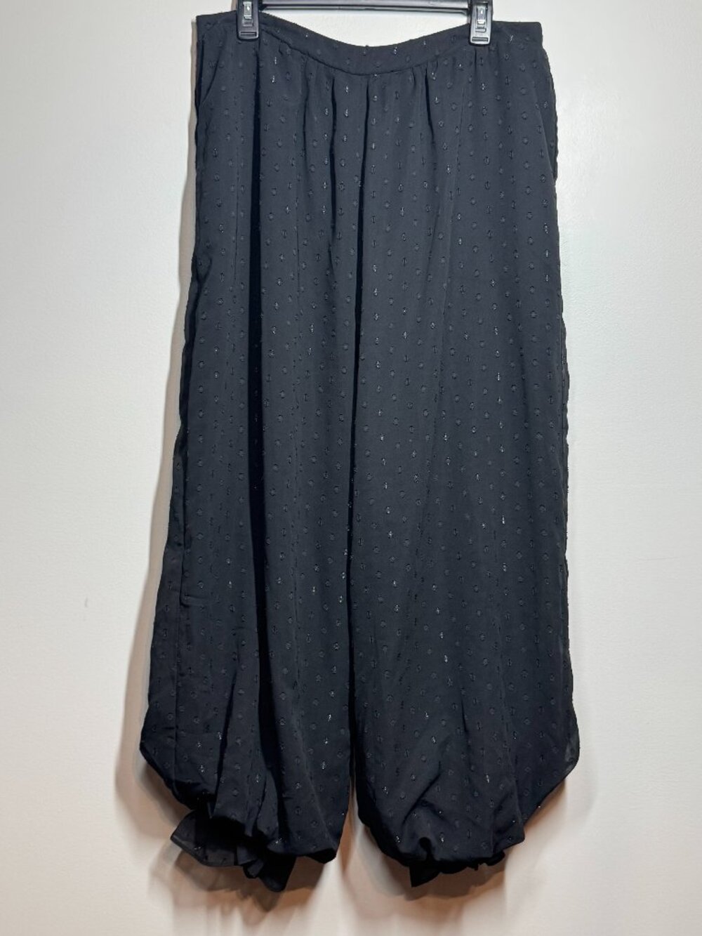 AFRM Women's Balloon Pants Black Metallic Dimond Pattern Size XL